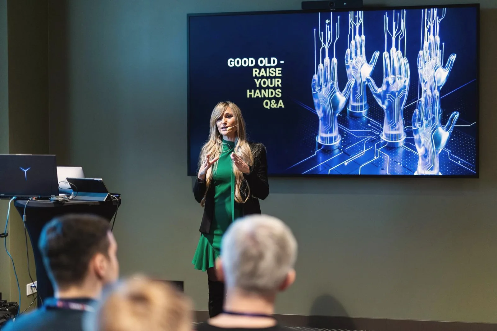 Odeta Isevičiūtė leading a hands-on AI training session